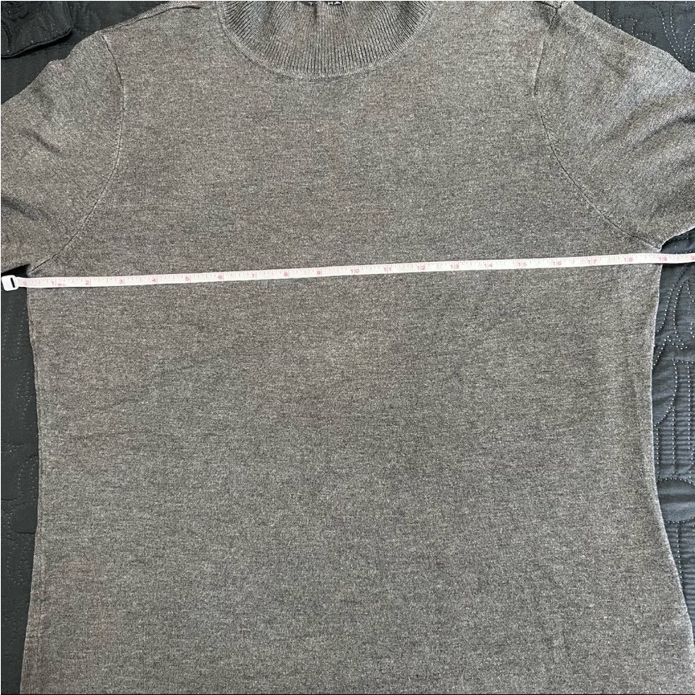 T Tahari Mockneck Sweater, Heather Graphite Gray, Large - Picture 13 of 15